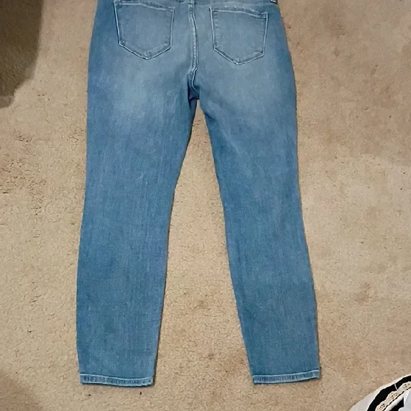 Pinkblush Light Blue Distressed Skinny Jeans Maternity Size 30 - Picture 4 of 10
